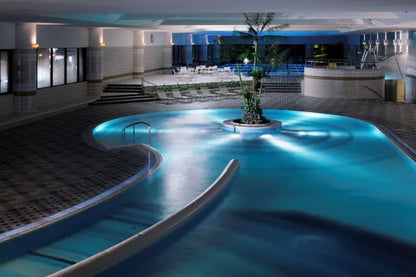 RIHGA Royal Hotel Osaka, Vignette Collection (IHG)