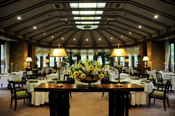 Hotel la Neige Higashikan